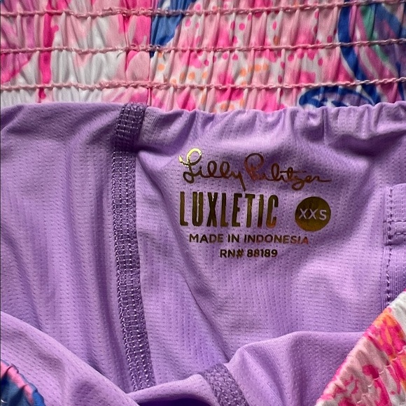 Lilly Pulitzer Luxletic Pink Isle Trail Snappy Turtle Shorts - Picture 2 of 5